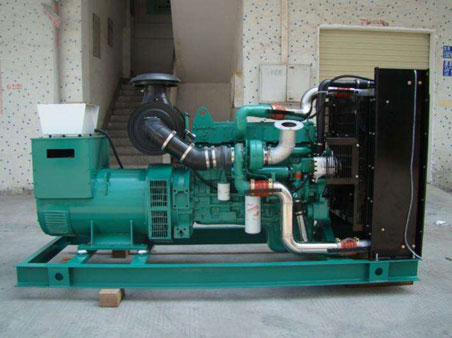 新华1100kw康明斯柴油发电机组图片 新华1100kw康明斯柴油发电机组图片